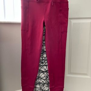 Skechers burgundy cropped leggings